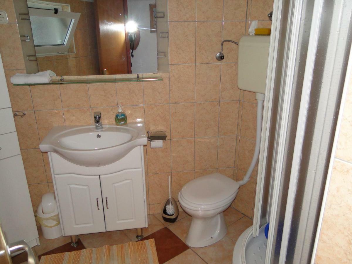 Mir Apartments Primošten Kültér fotó