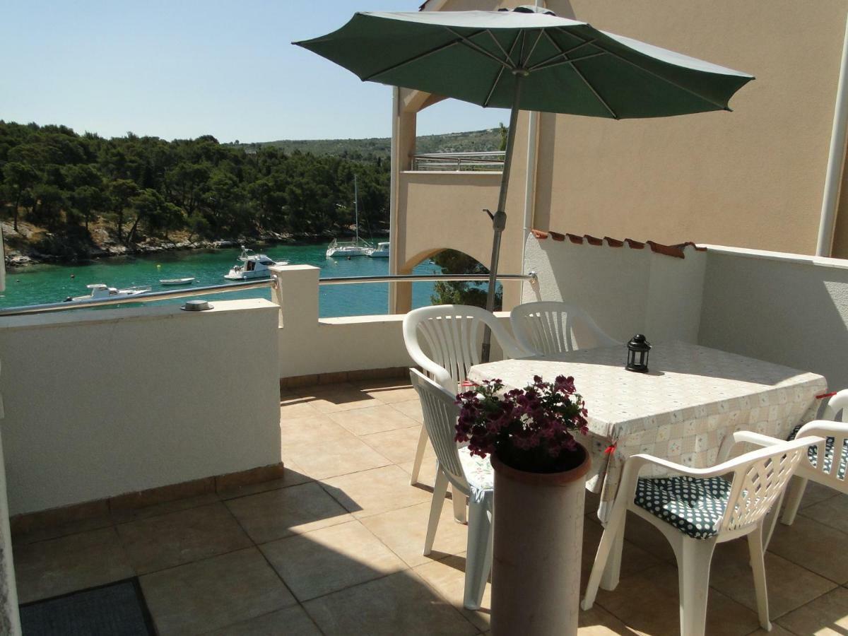 Mir Apartments Primošten Kültér fotó